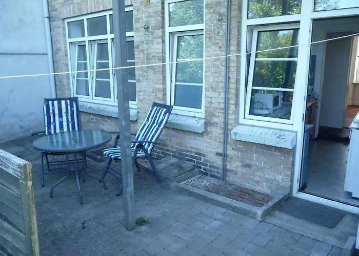 Lägenhet Stor Midt I By. *